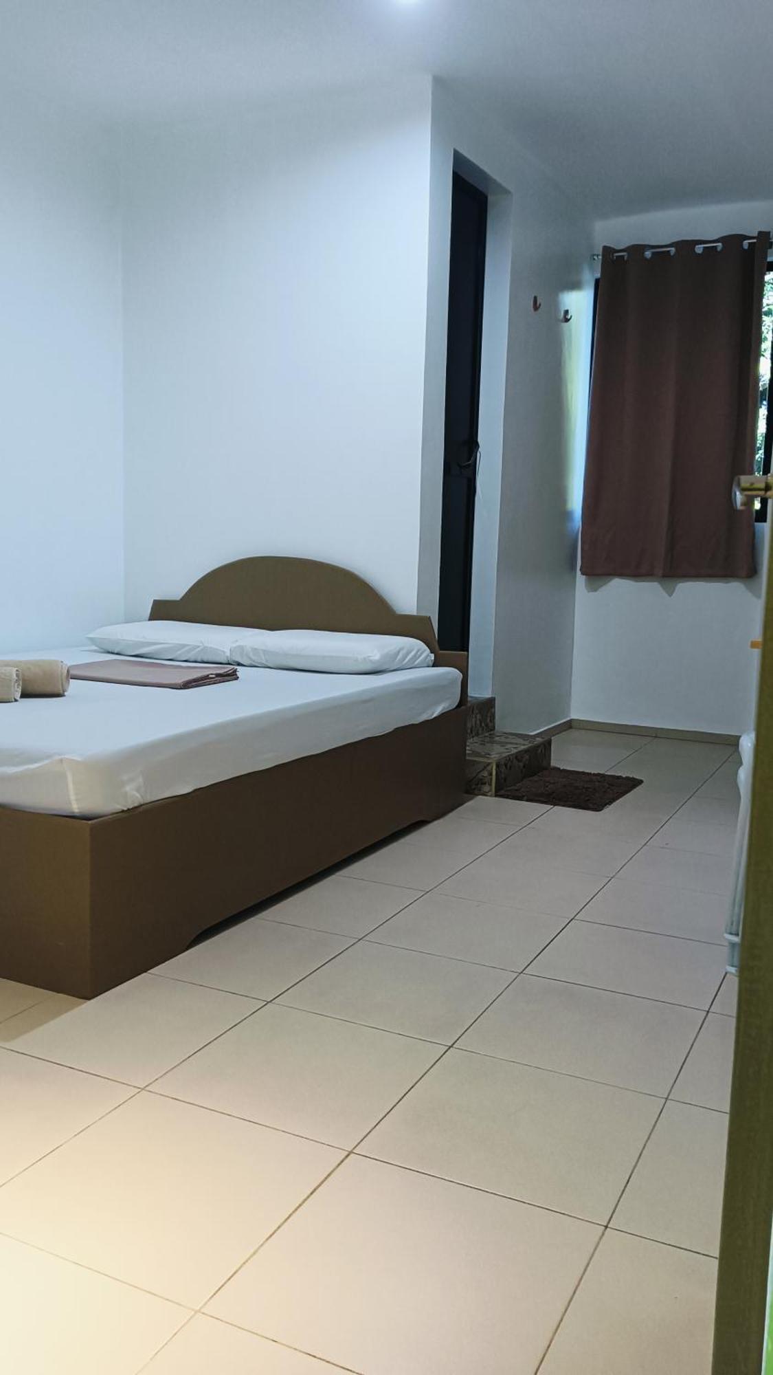 פנגלאו Alona Guest House מראה חיצוני תמונה